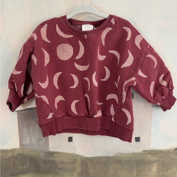 ZARA Maroon Red Moon Print Crewneck Sweatshirt Size 18-24 M - Picture 2 of 5